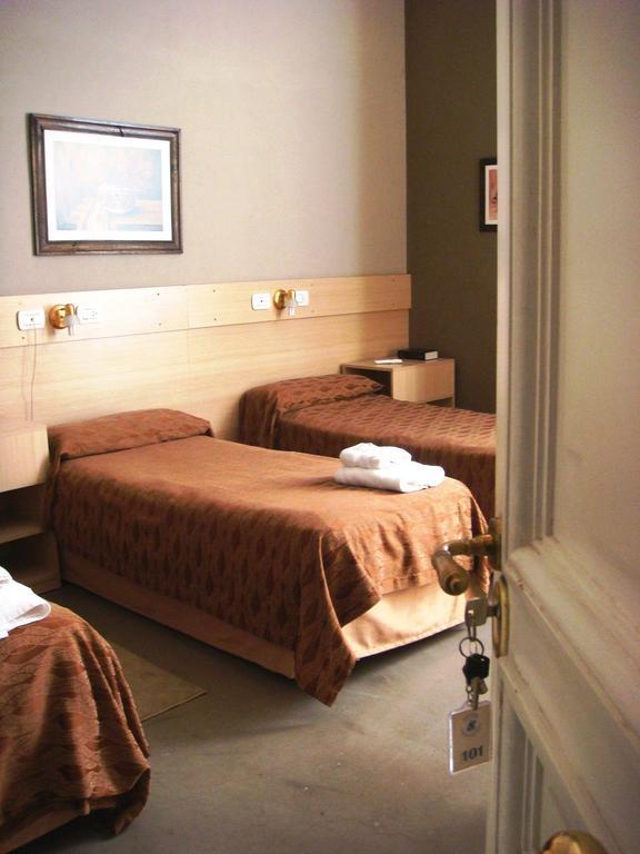 Hagoth Hostel Буэнос-Айрес Номер фото